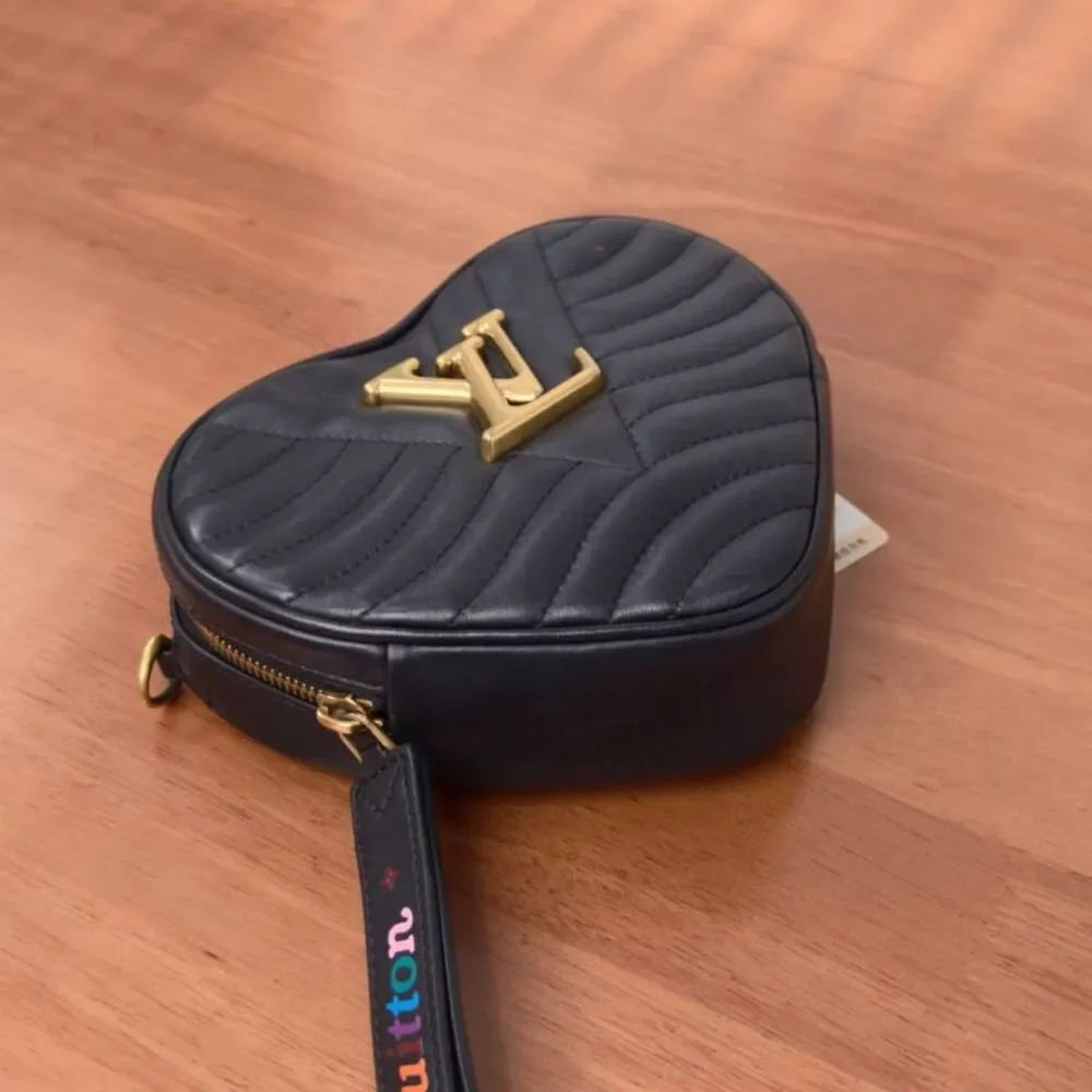 Louis Vuitton Women Pre-Loved Bag Very Good Condition